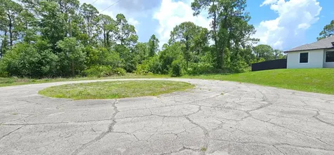 5006 Cyrus Court Labelle FL 33935