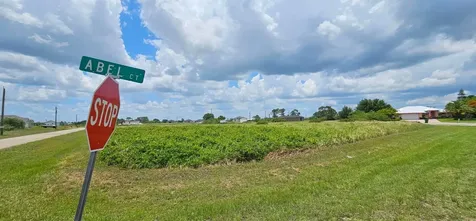 9008 Abel Court Labelle FL 33935