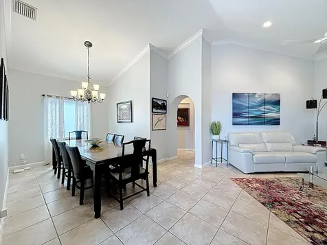 14 Lawrence Lake Drive Boynton Beach FL 33436