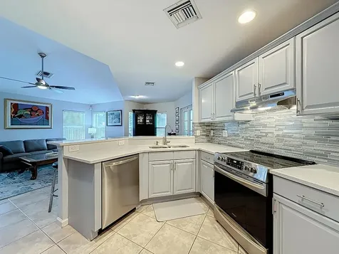 14 Lawrence Lake Drive Boynton Beach FL 33436