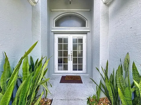 14 Lawrence Lake Drive Boynton Beach FL 33436