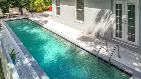 14 Lawrence Lake Drive Boynton Beach FL 33436
