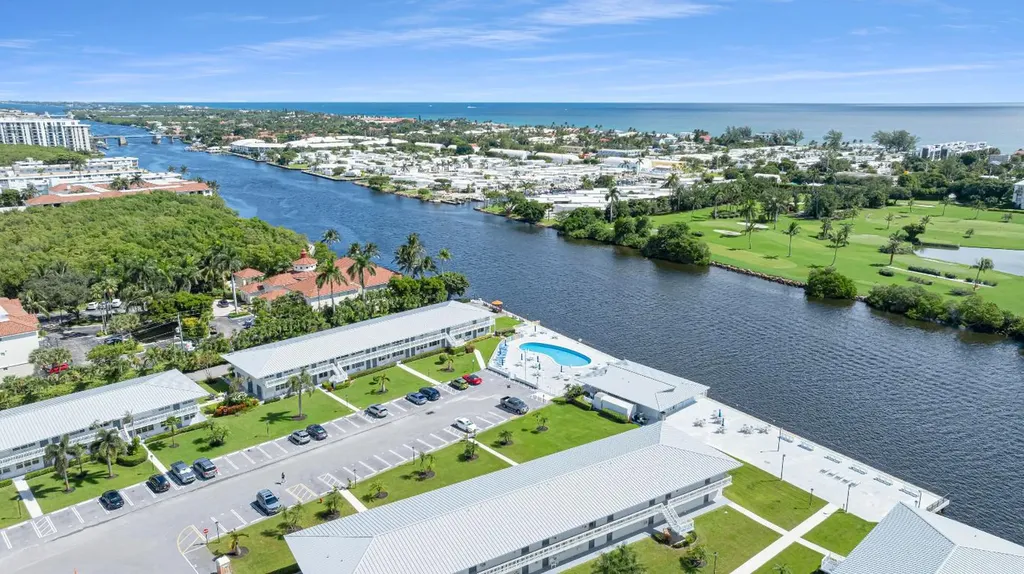 2420 S Federal Highway Boynton Beach FL 33435