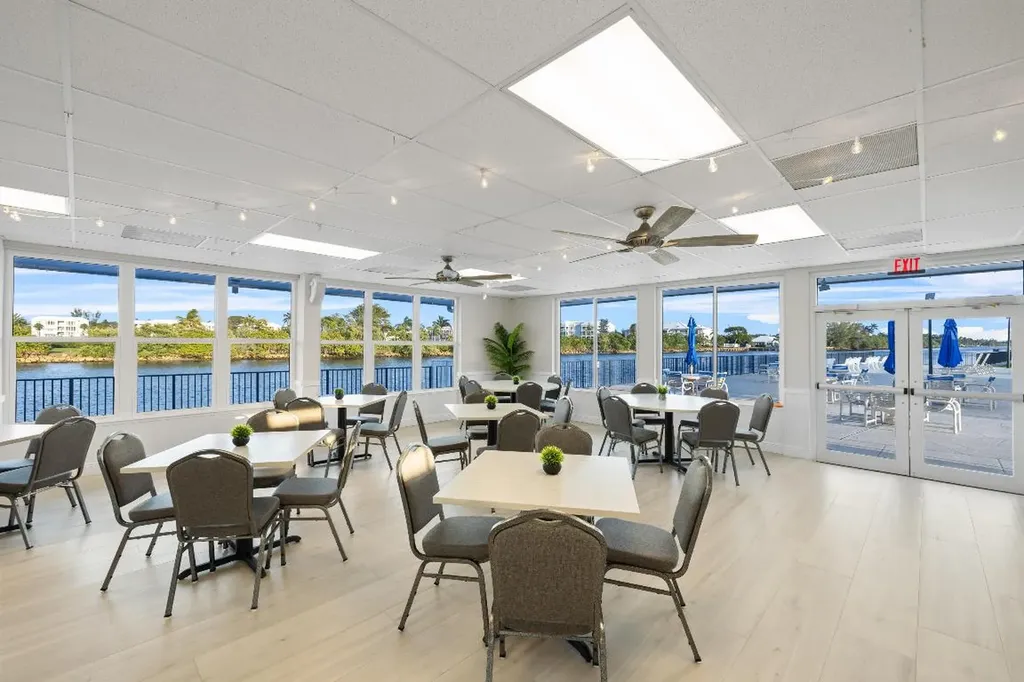 2420 S Federal Highway Boynton Beach FL 33435
