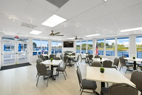 2420 S Federal Highway Boynton Beach FL 33435