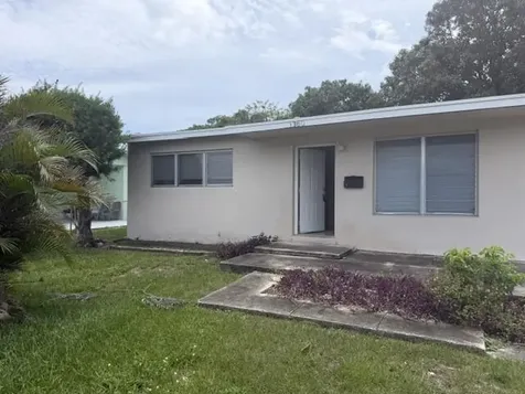 1360 10th Street West Palm Beach FL 33401