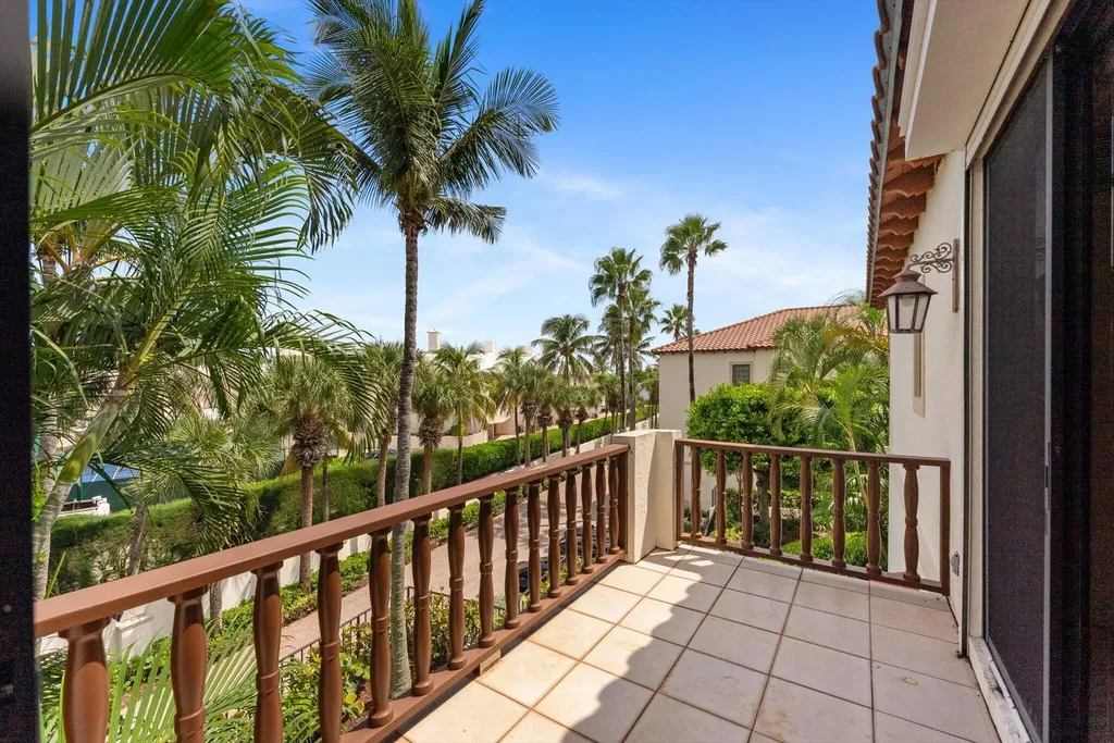 5841 N Ocean Boulevard Ocean Ridge FL 33435