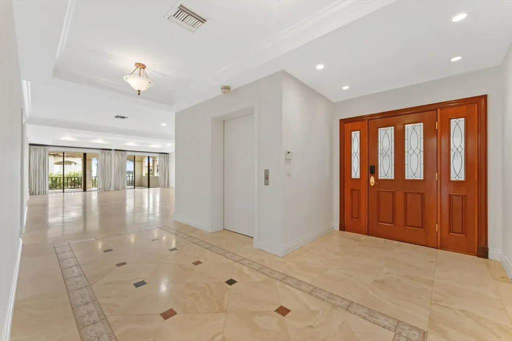 5841 N Ocean Boulevard Ocean Ridge FL 33435