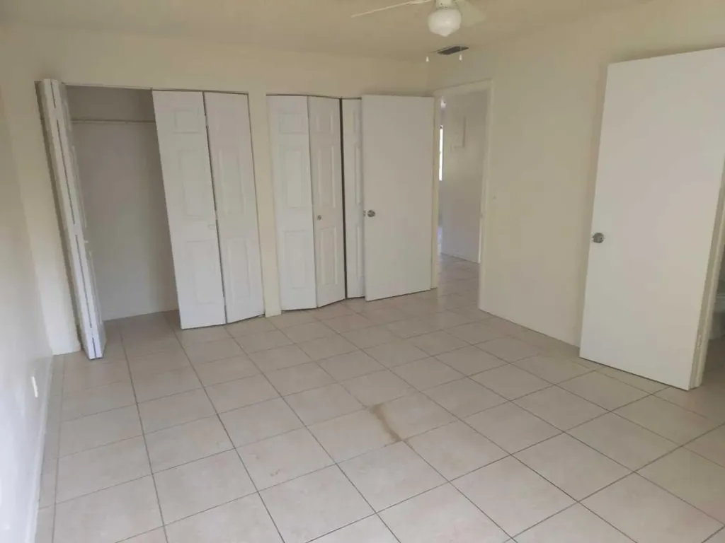 1740 2nd Avenue Lake Worth Beach FL 33460