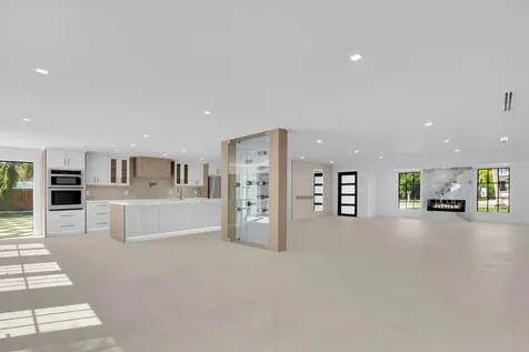 391 W Riverside Drive Tequesta FL 33469