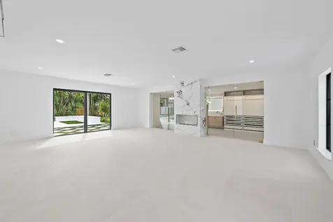 391 W Riverside Drive Tequesta FL 33469