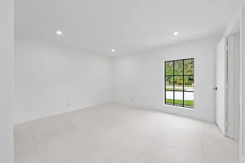 391 W Riverside Drive Tequesta FL 33469