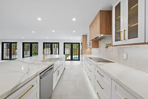 391 W Riverside Drive Tequesta FL 33469