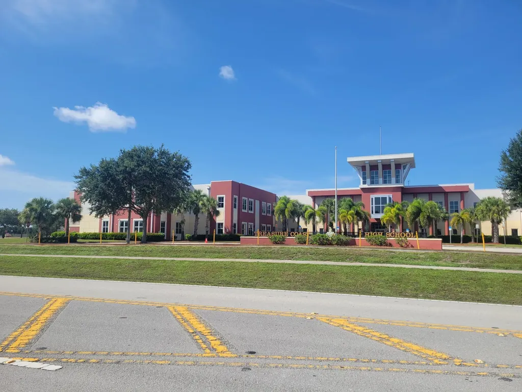 474 SW Kaabe Avenue Port St Lucie FL 34953