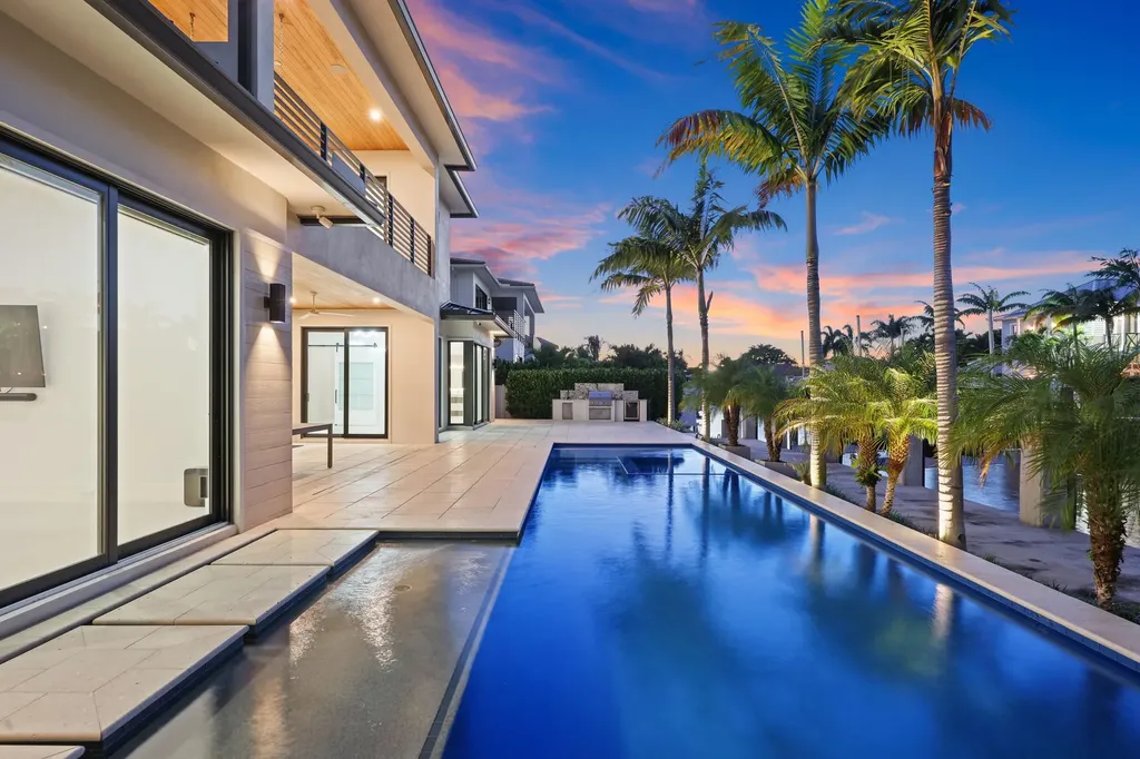 933 Allamanda Drive Delray Beach FL 33483