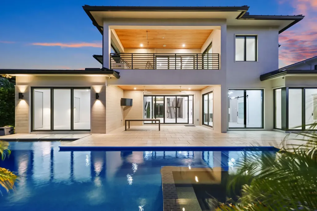 933 Allamanda Drive Delray Beach FL 33483