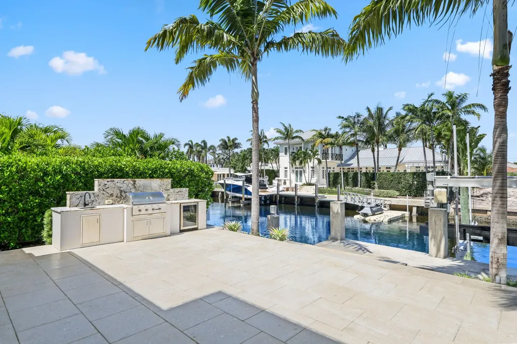933 Allamanda Drive Delray Beach FL 33483