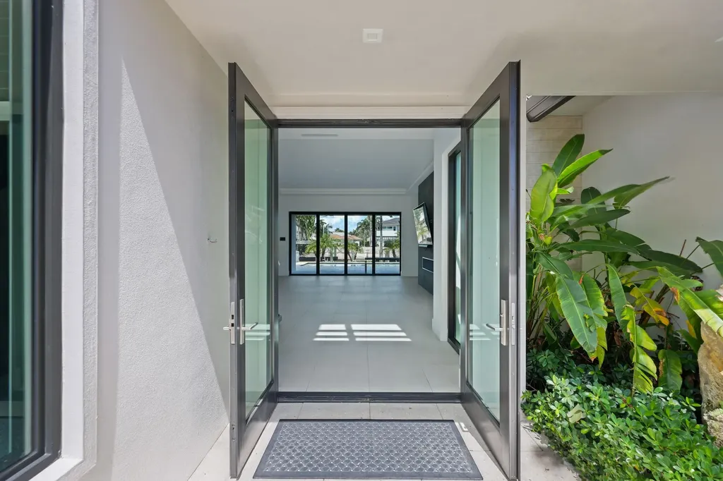 933 Allamanda Drive Delray Beach FL 33483