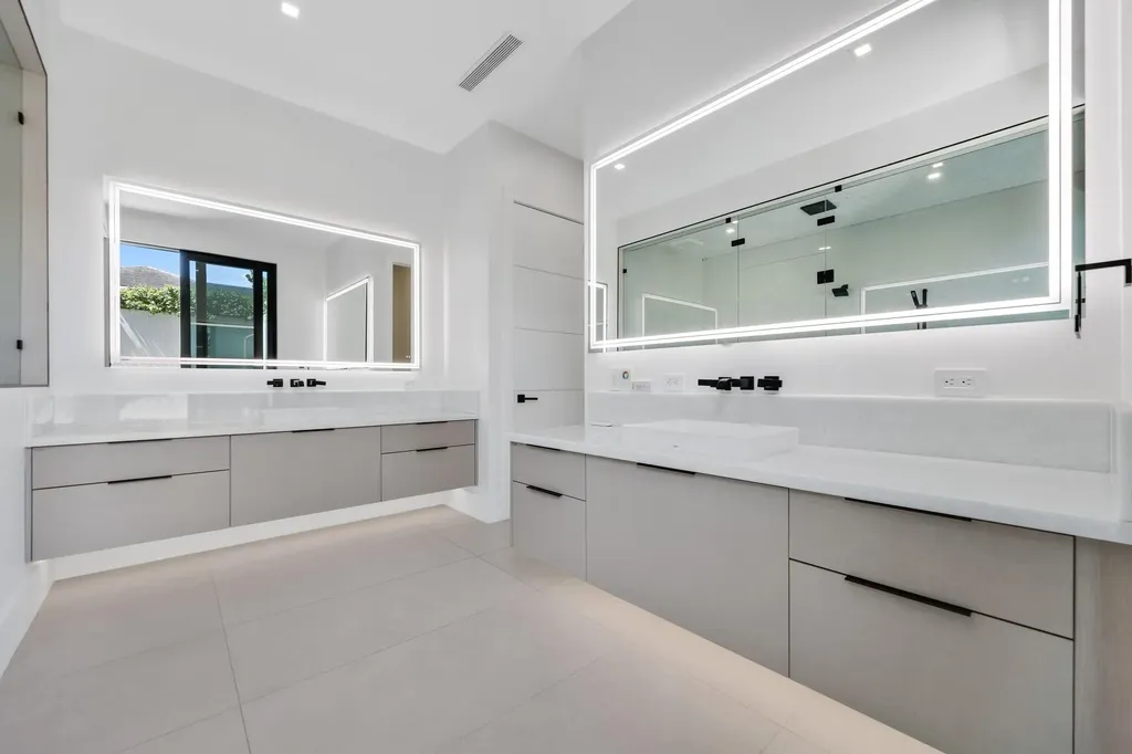 933 Allamanda Drive Delray Beach FL 33483