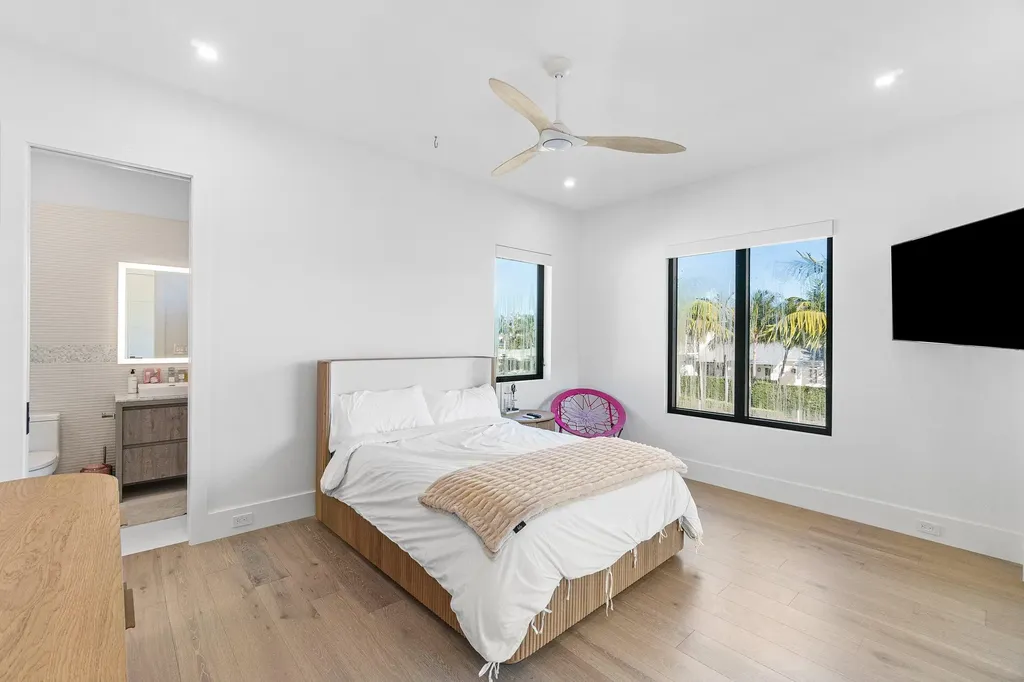 933 Allamanda Drive Delray Beach FL 33483