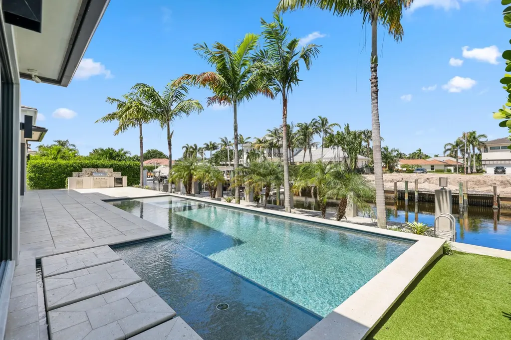 933 Allamanda Drive Delray Beach FL 33483