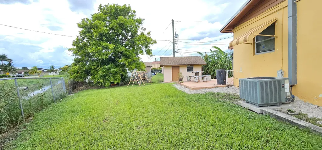 632 SW 13th Street Belle Glade FL 33430