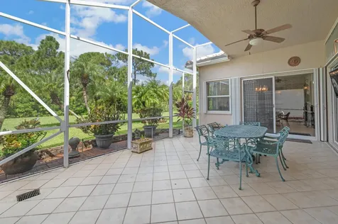 469 NW Blue Lake Drive Port St Lucie FL 34986