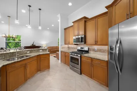 469 NW Blue Lake Drive Port St Lucie FL 34986