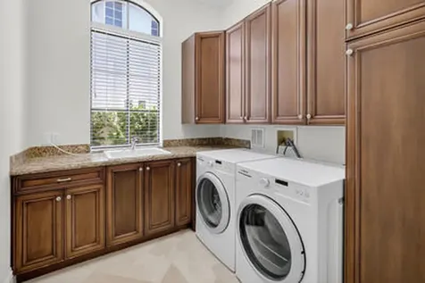838 NE 70th Street Boca Raton FL 33487