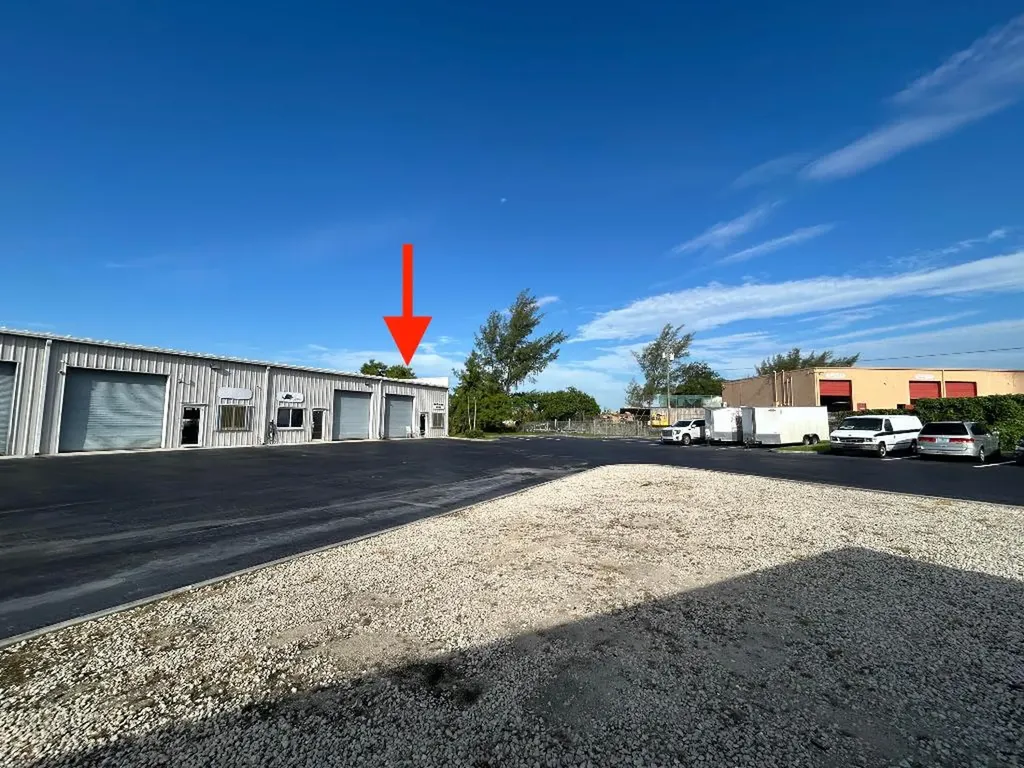 806 Old Dixie Highway Lake Park FL 33403
