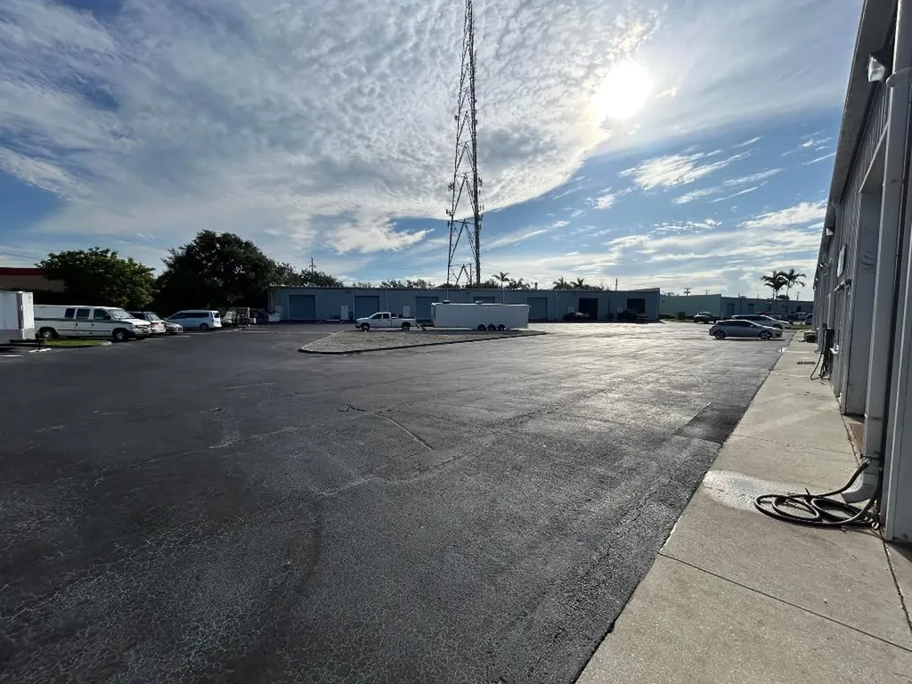 806 Old Dixie Highway Lake Park FL 33403