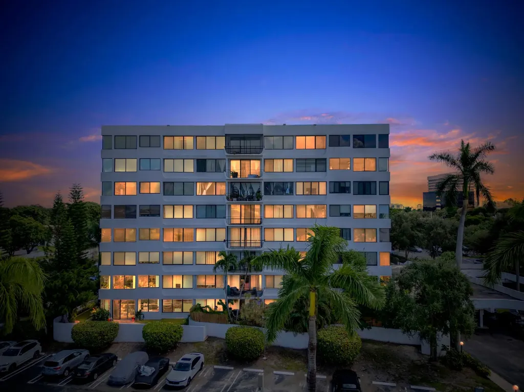 1500 Presidential Way West Palm Beach FL 33401