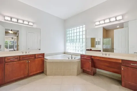 8888 Rockridge Glen Cove Boynton Beach FL 33473