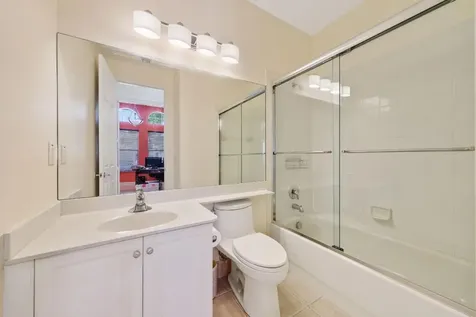 8888 Rockridge Glen Cove Boynton Beach FL 33473