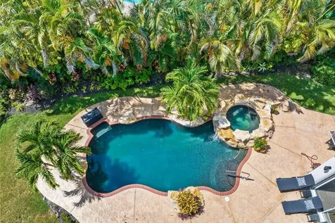 8888 Rockridge Glen Cove Boynton Beach FL 33473