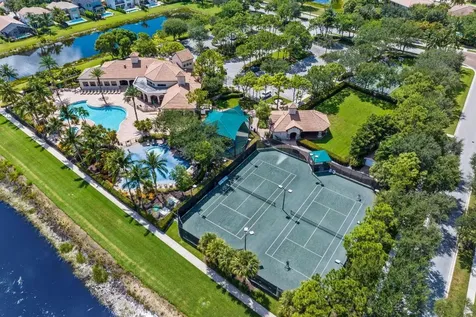 8888 Rockridge Glen Cove Boynton Beach FL 33473
