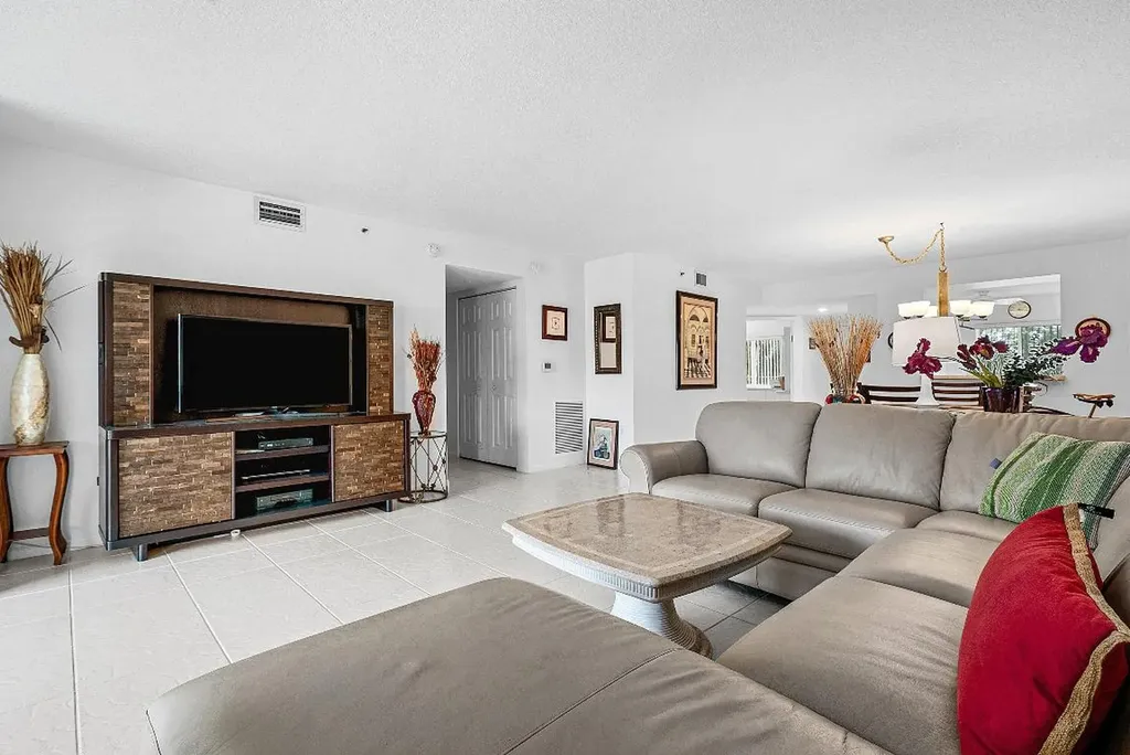 12560 Majesty Circle Boynton Beach FL 33437