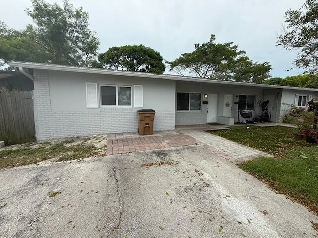 240 NW 41st Court Deerfield Beach FL 33064