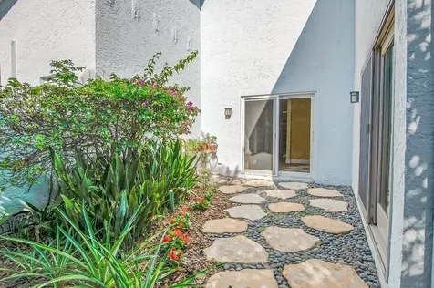 2932 Banyan Boulevard Circle NW Boca Raton FL 33431