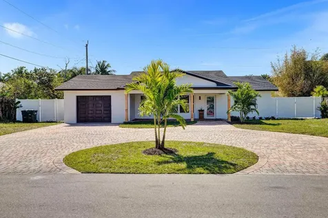 530 Kingbird Circle Delray Beach FL 33444