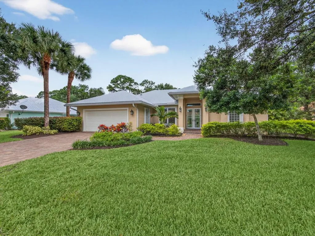 8836 SW Fishermans Wharf Drive Stuart FL 34997