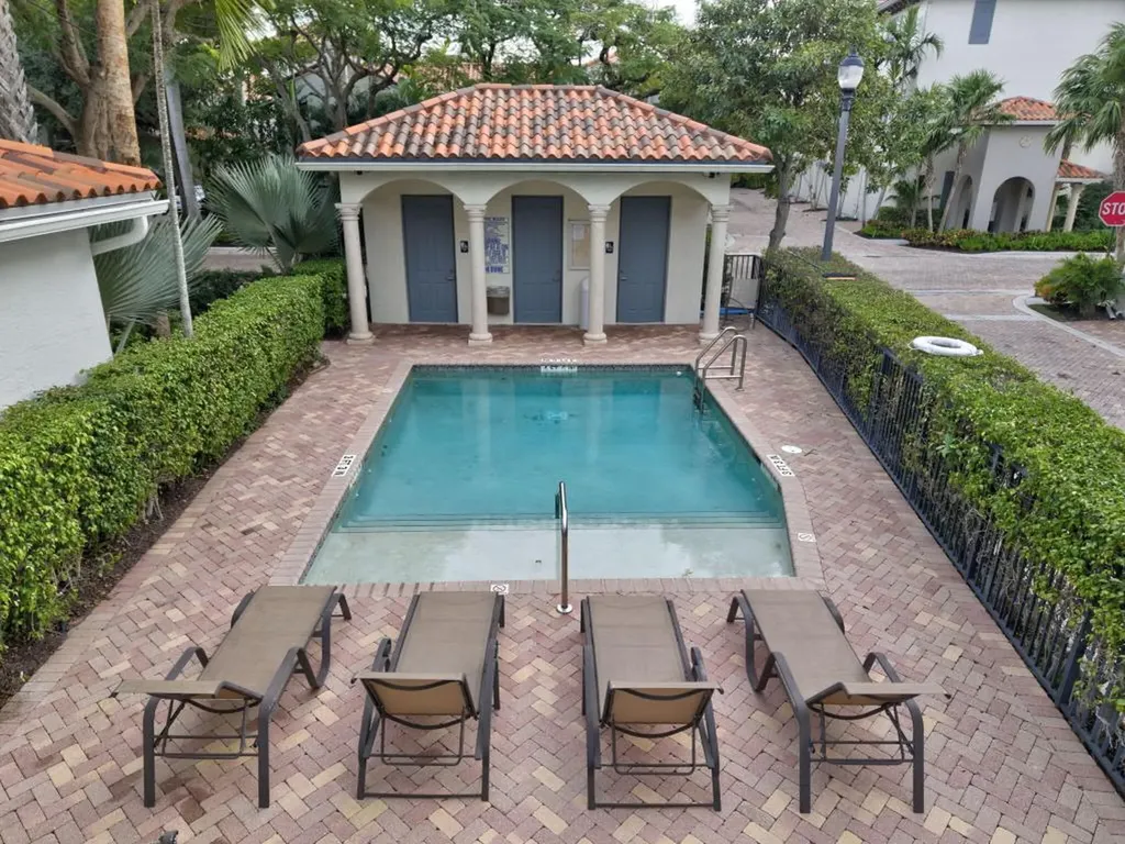 1635 N Federal Highway Delray Beach FL 33483
