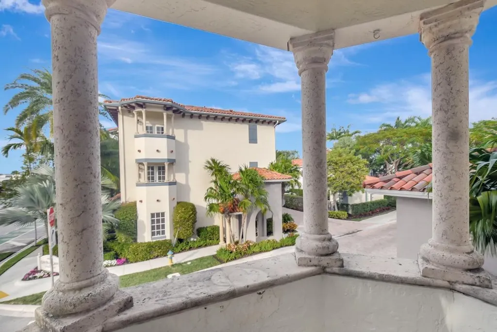 1635 N Federal Highway Delray Beach FL 33483