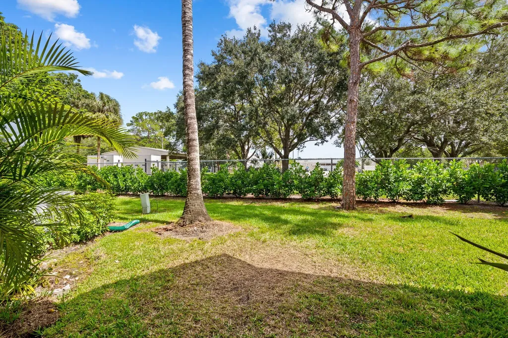 6706 Boca Pines Trail Boca Raton FL 33433