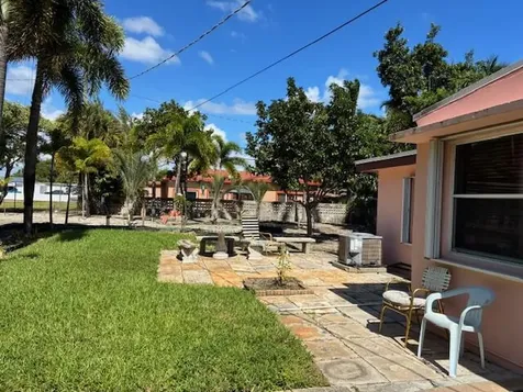 617 NE 8th Avenue Boynton Beach FL 33435