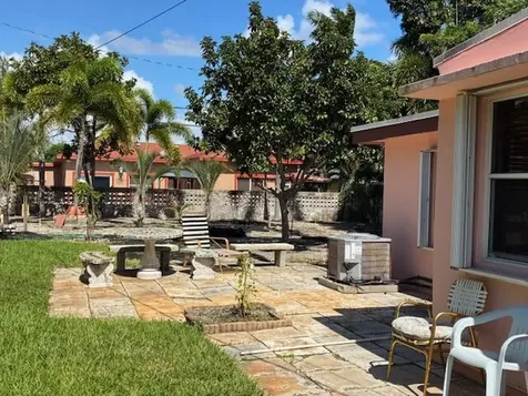 617 NE 8th Avenue Boynton Beach FL 33435