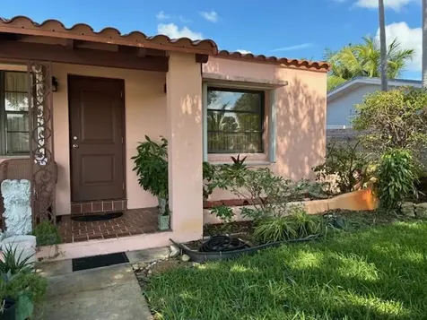 617 NE 8th Avenue Boynton Beach FL 33435