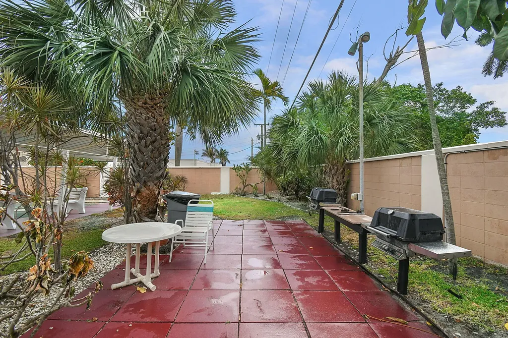 400 NE 20th Street Boca Raton FL 33431