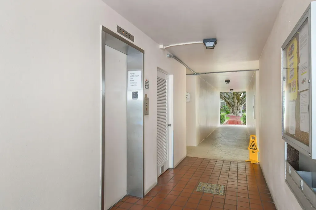 400 NE 20th Street Boca Raton FL 33431