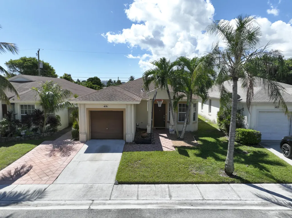 416 Circle Drive S Boynton Beach FL 33435